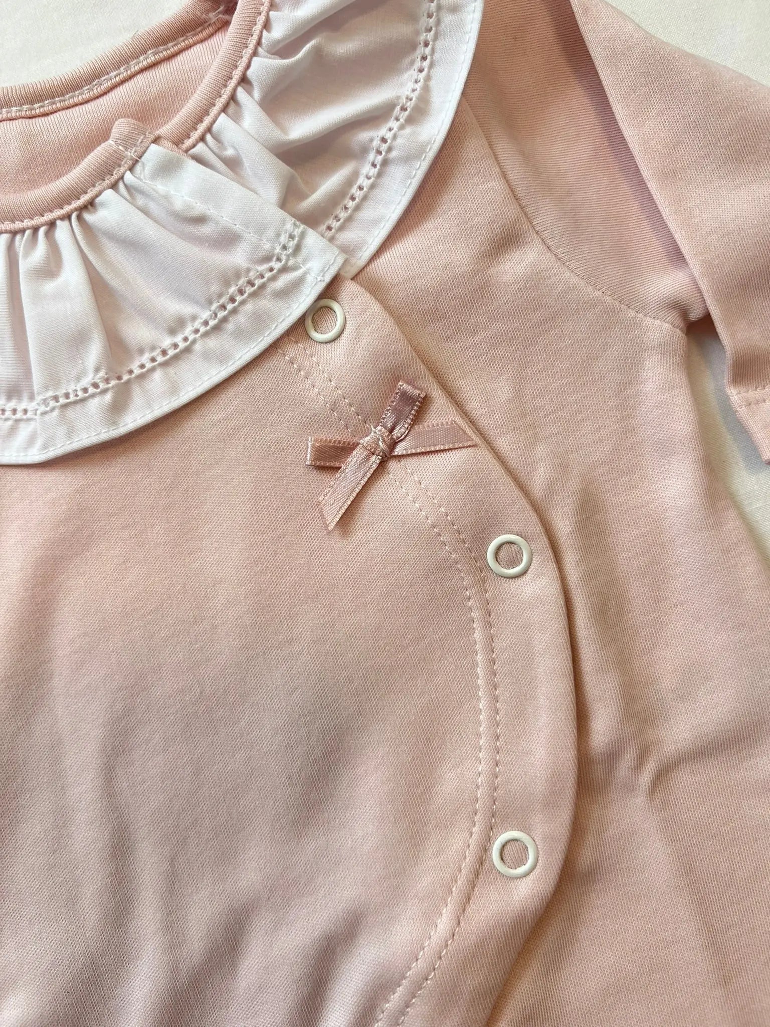 Babygrow Basic Lacinho Gola de Folho Branco Alma de Ternura